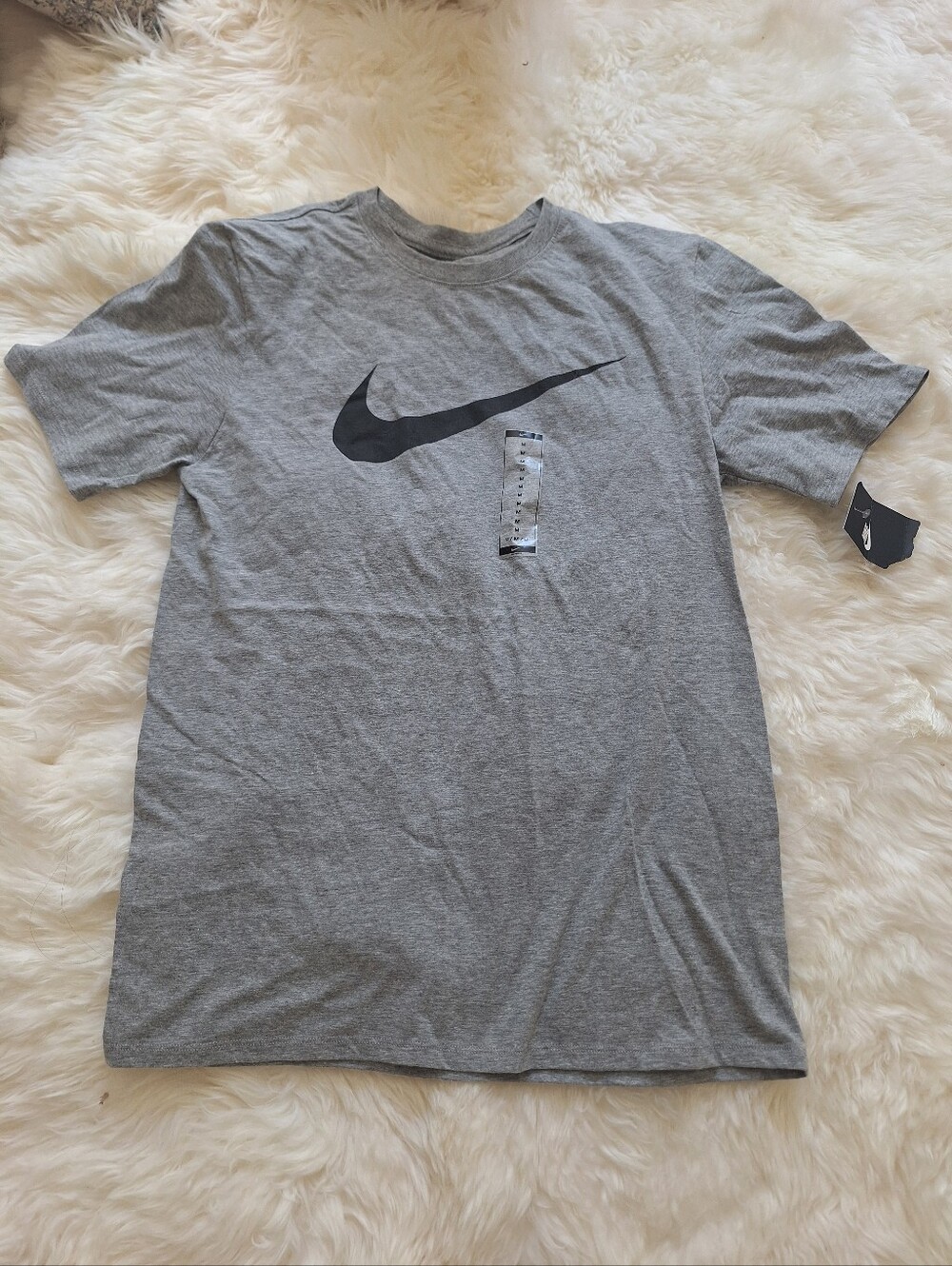 AUTHENTIC NIKE 100% COTTON CHEST SWOOSH GREY SHIRT AO2991-063 M
